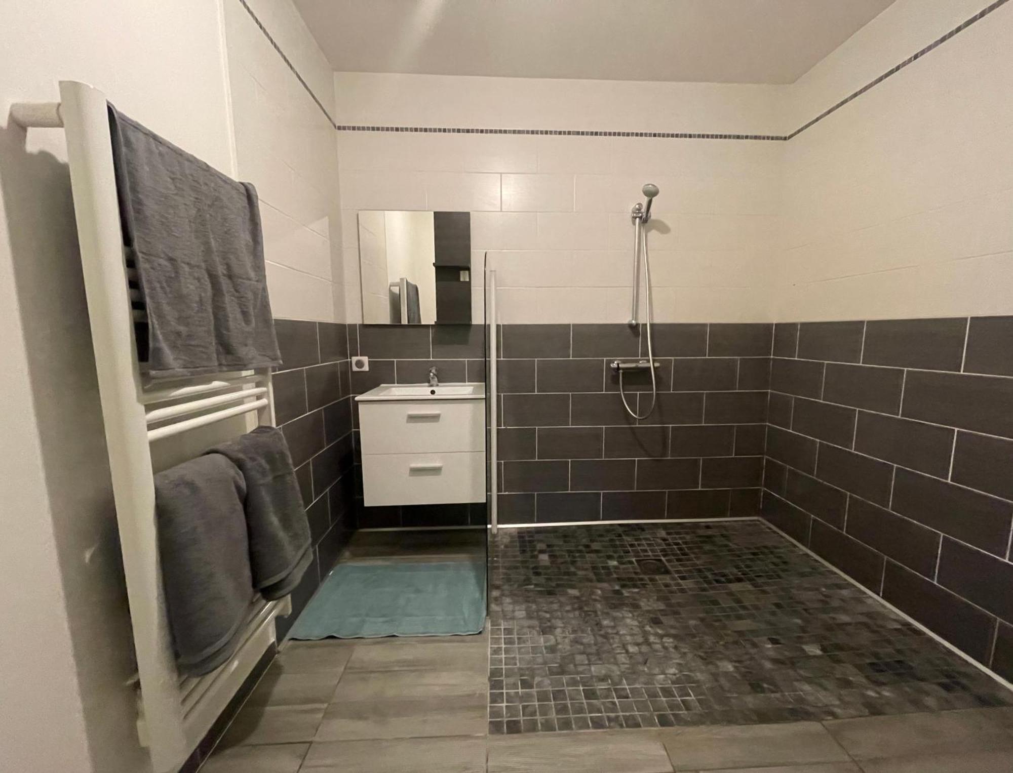 Appartement Macon Proche Gare Et Centre-Ville Exteriör bild